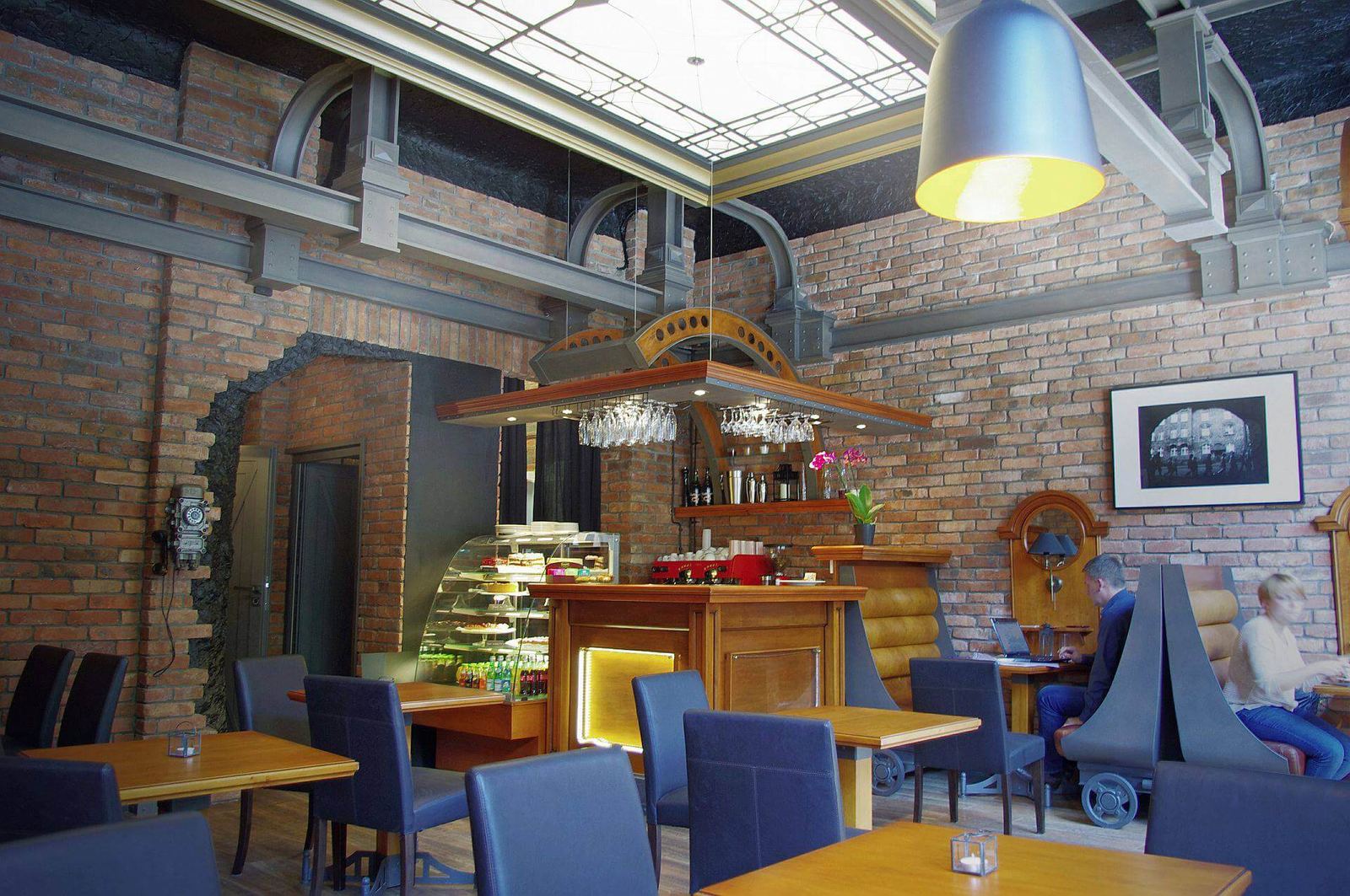 wyborcza.pl - Kawiarnia Zillmann. Nowy lokal w magicznym Nikiszowcu kawiarnia zillmann w magicznym nikiszowcu wnętrze architekt wojciech koziarski