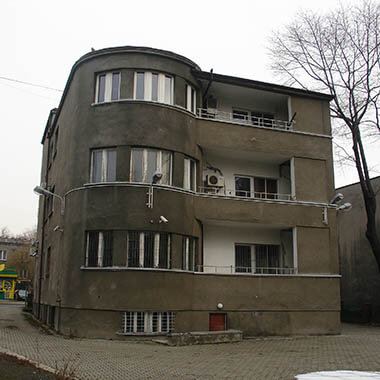 ul. Misjonarzy Oblatów MN 11, Katowice - stara kamienica (przed modernizacją) stara kamienica misjonarzy oblatów mn 11 katowice przed modernizacją