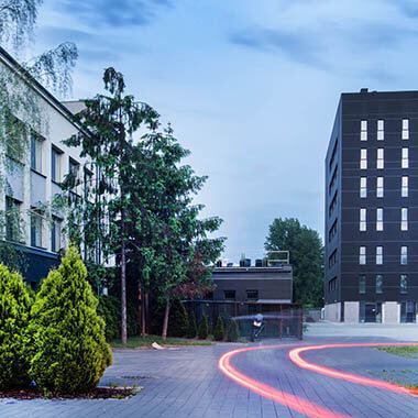 Rawa Office, Katowice - budynek wieczorną porą rawa office katowice budynek wieczorną porą