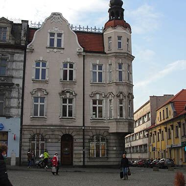rynek 14 tarnowskie góry zdjęcia kamienicy przed renowacja